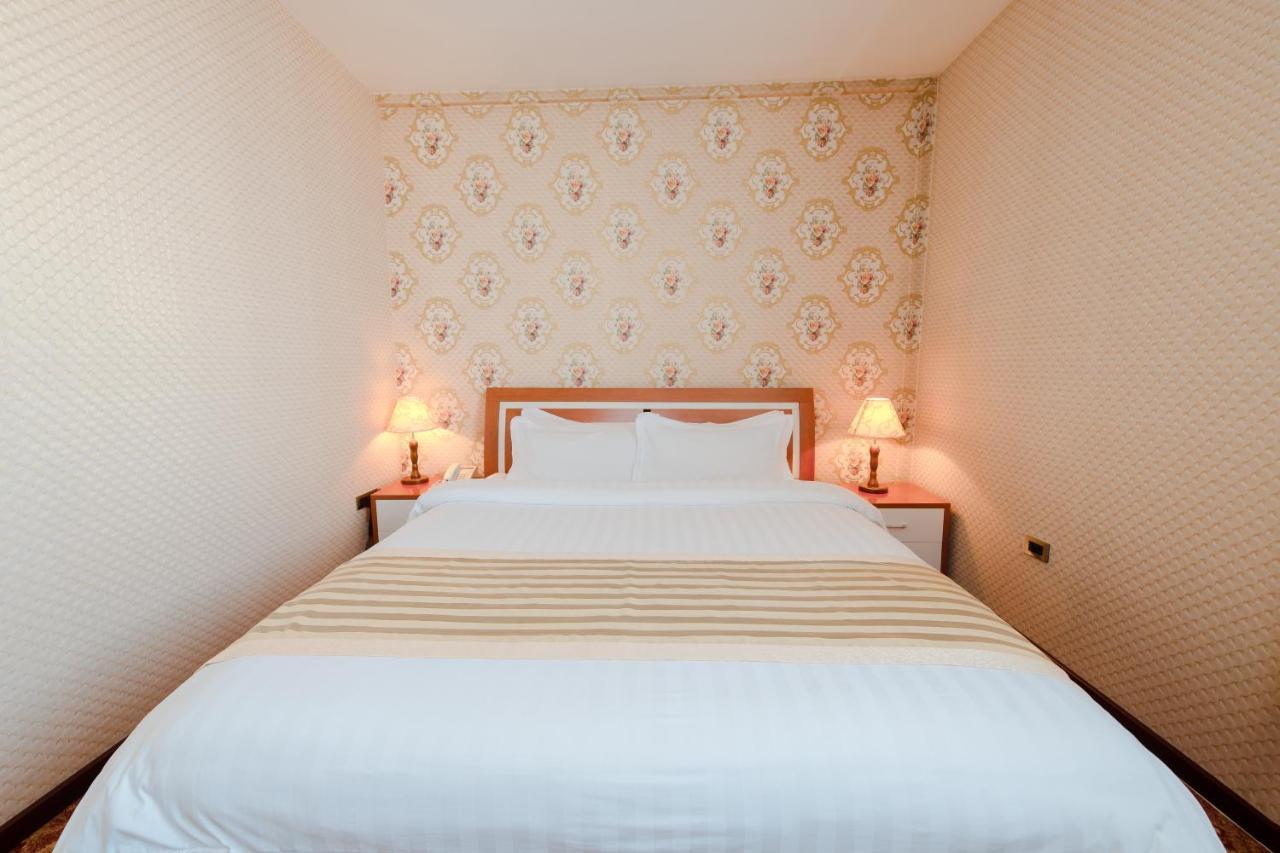 Springs Hotel Ułan Bator Zewnętrze zdjęcie